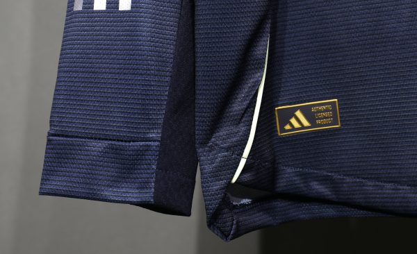 Real Madrid maillot exterieur manche longue players 25/26