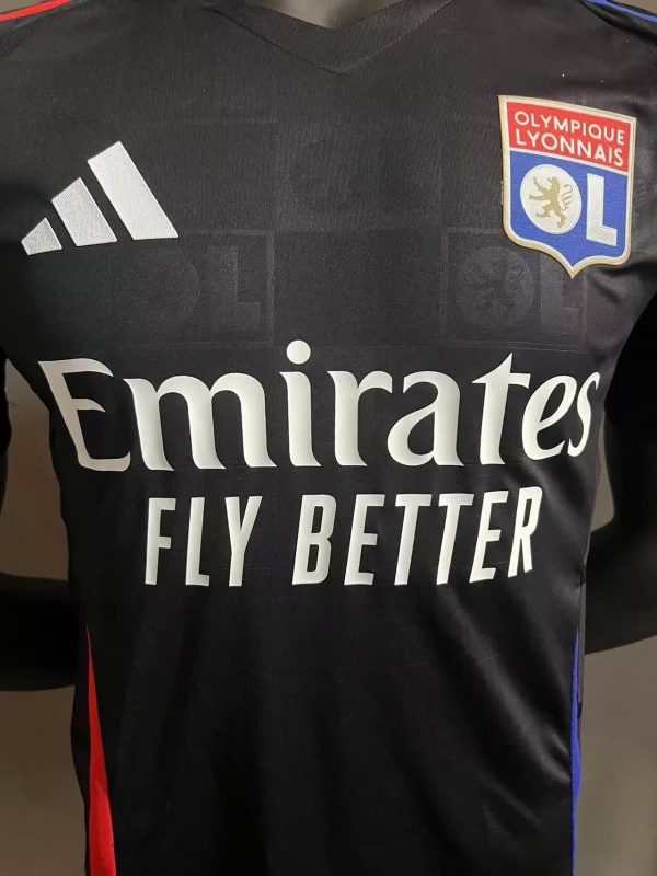 Lyon maillot exterieur 24/25