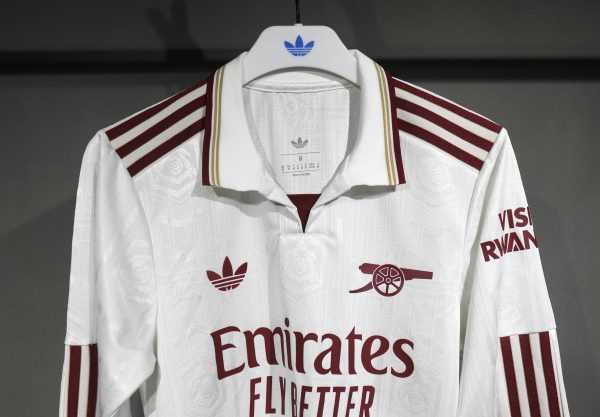 Arsenal maillot exterieur manche longue players 2025/26