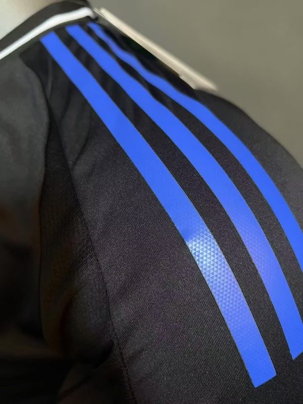 Lyon maillot exterieur 24/25