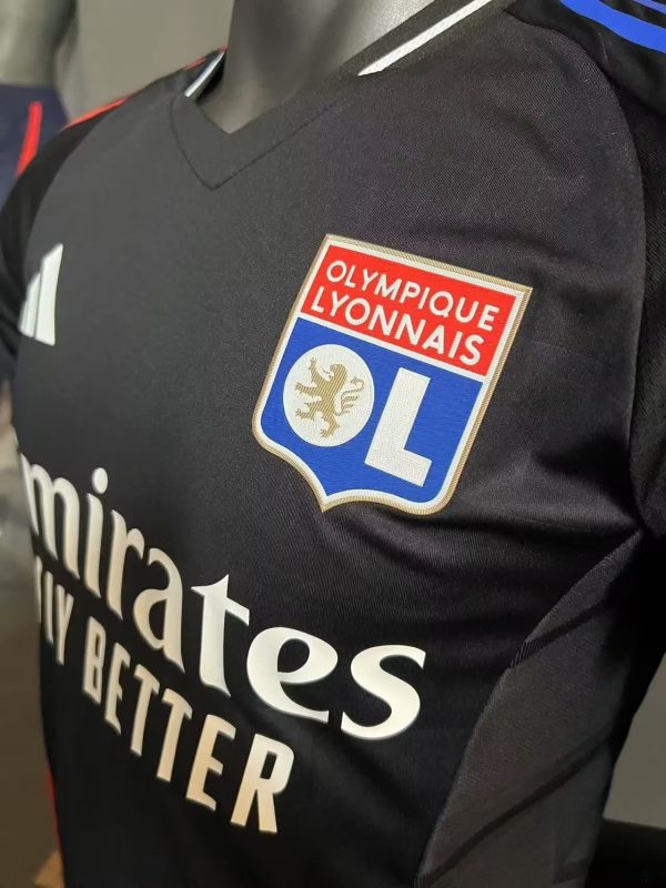 Lyon maillot exterieur 24/25