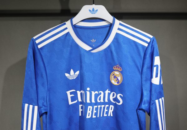 Real Madrid maillot exterieur manche longue players 25/26