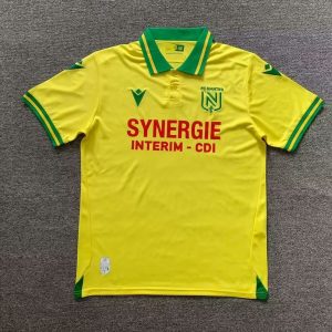 7e43f882-1.jpg Nantes maillot domicile 23/24