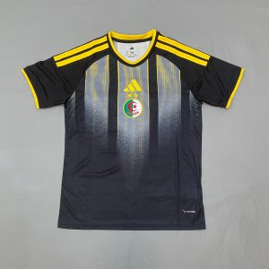 9c40556e.jpg Maillot 26/27 Algérie Noir