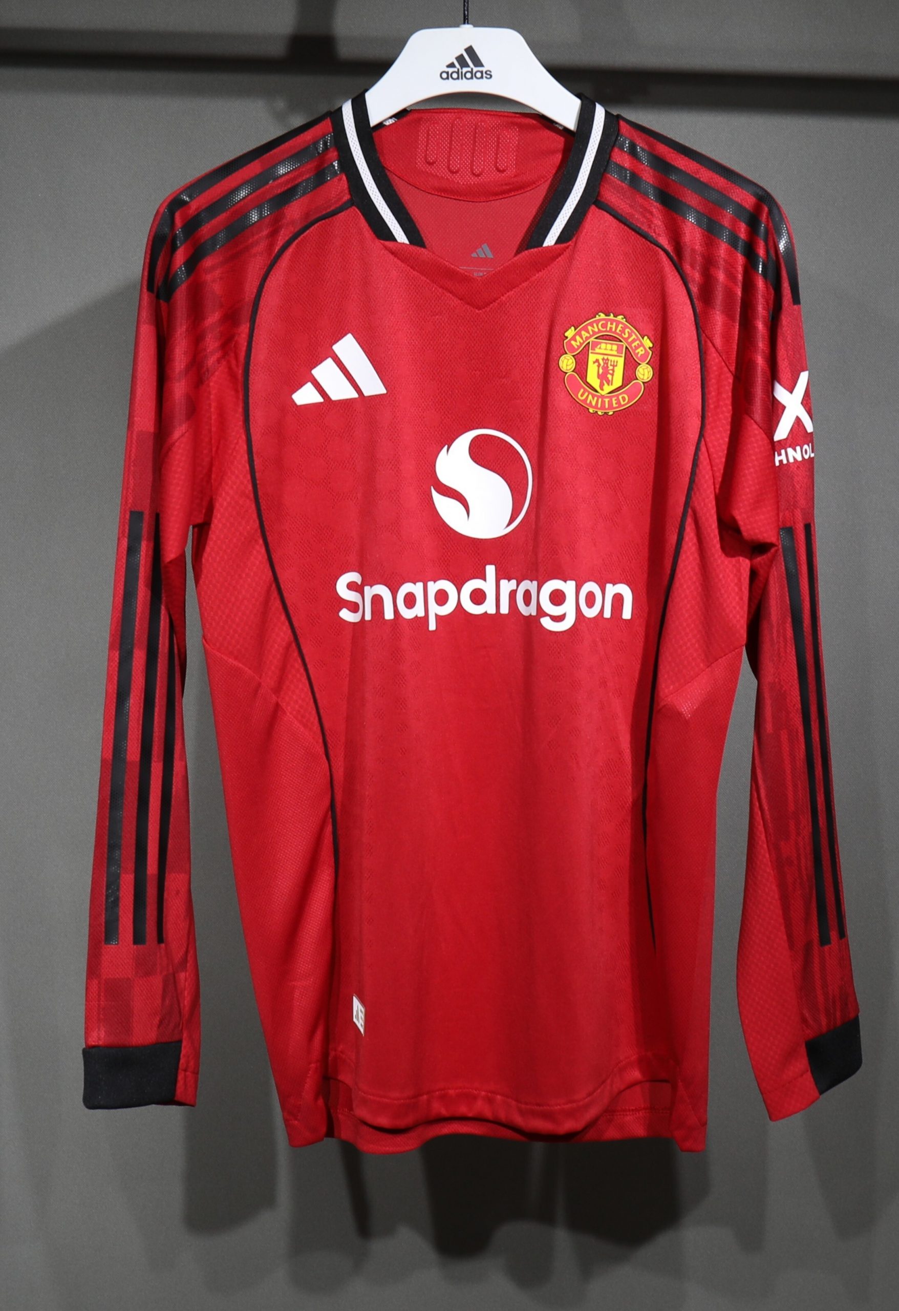 Manchester United maillot domicile manche longue players 25/26