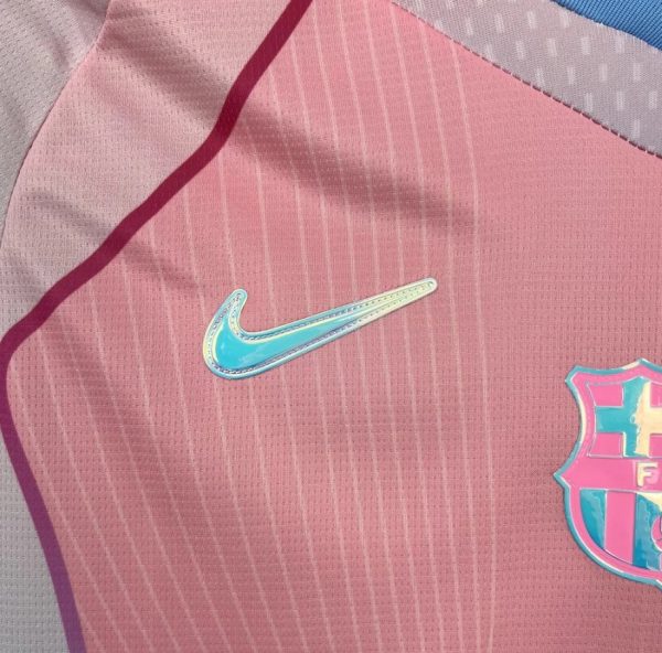 Capture d’écran 2026-03-29 011827 Barcelone maillot concept 25/26