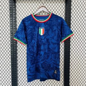 WhatsAppImage2025-01-04at11.31.39_dec43e1c-f65c-4bf1-a878-884c908eb4ab.jpg Maillot 25/26 Italie Spécial