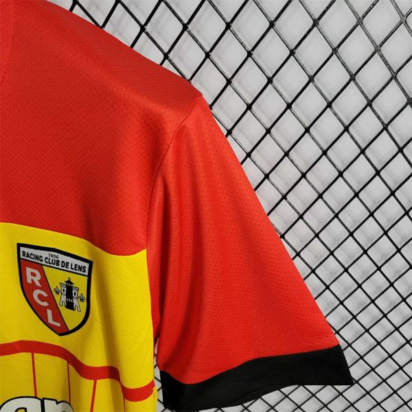 Lens maillot domicile