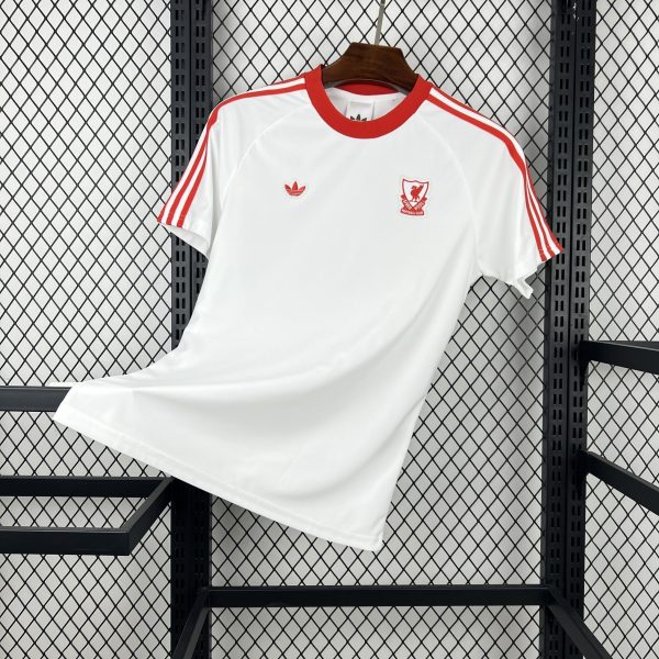 Liverpool maillot foot 2026 2027