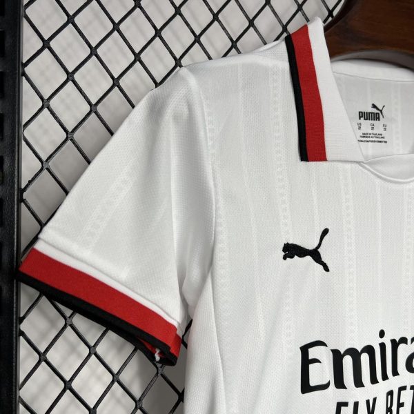 Kit Enfant AC Milan Extérieur 2024/25