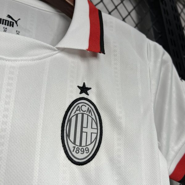 Kit Enfant AC Milan Extérieur 2024/25