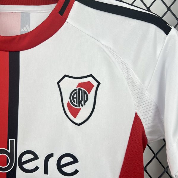 River Plate Kit Enfant Maillot Foot 2025/26