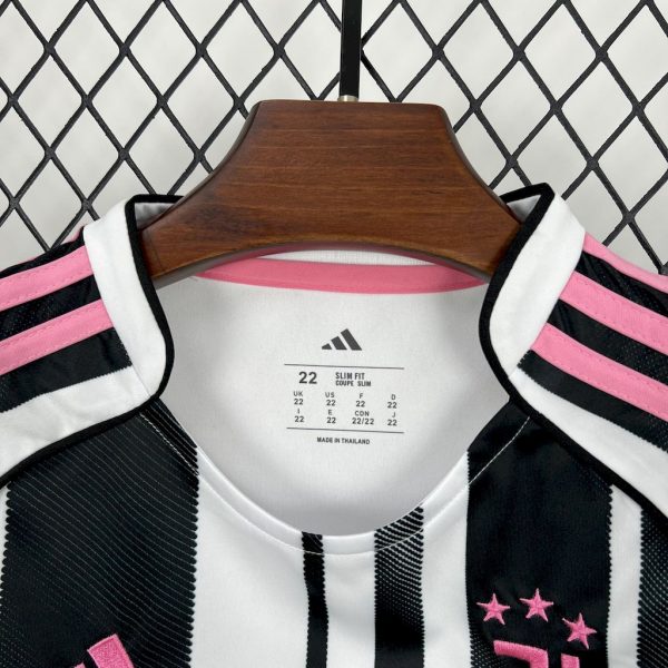 Juventus Kit Enfant Maillot Foot 2025/26