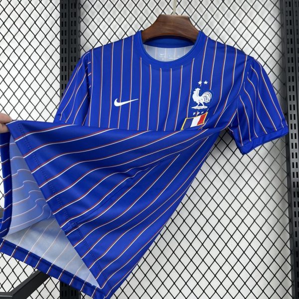 Équipe de France maillot foot entraînement Coupe Du Monde 2026/27 Jacquemus